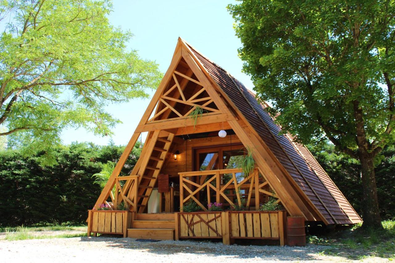 Habitat Createur - Hebergements Insolites Au Camping Municipal "Les Ecureuils" Recoubeau-Jansac Dış mekan fotoğraf