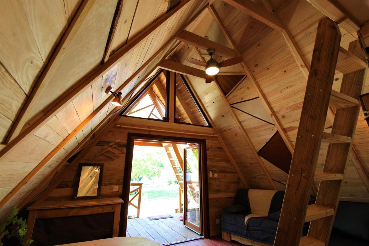 Habitat Createur - Hebergements Insolites Au Camping Municipal "Les Ecureuils" Recoubeau-Jansac Dış mekan fotoğraf
