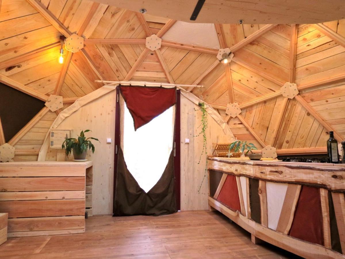 Habitat Createur - Hebergements Insolites Au Camping Municipal "Les Ecureuils" Recoubeau-Jansac Dış mekan fotoğraf