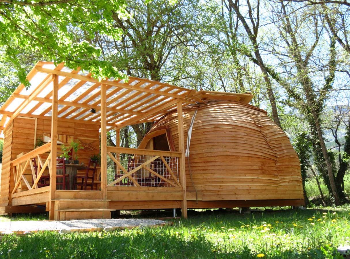 Habitat Createur - Hebergements Insolites Au Camping Municipal "Les Ecureuils" Recoubeau-Jansac Dış mekan fotoğraf