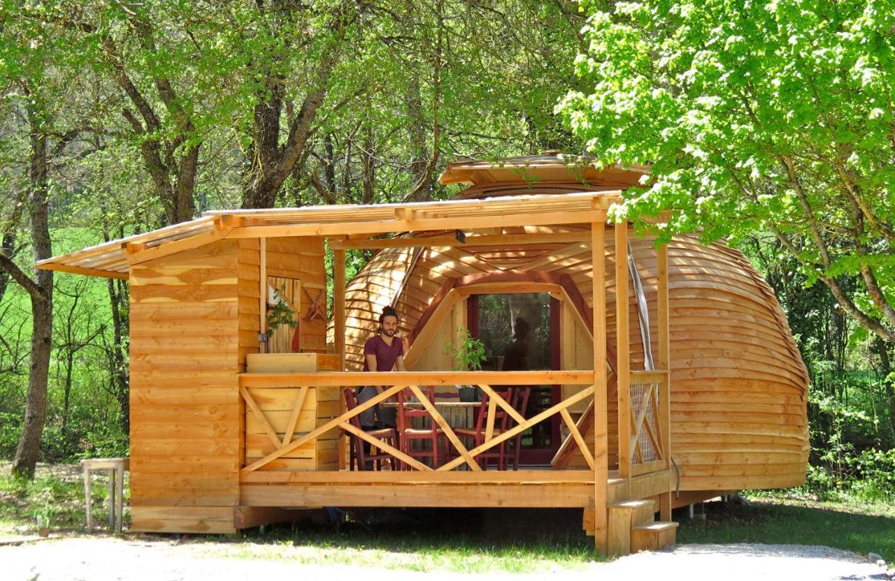 Habitat Createur - Hebergements Insolites Au Camping Municipal "Les Ecureuils" Recoubeau-Jansac Dış mekan fotoğraf