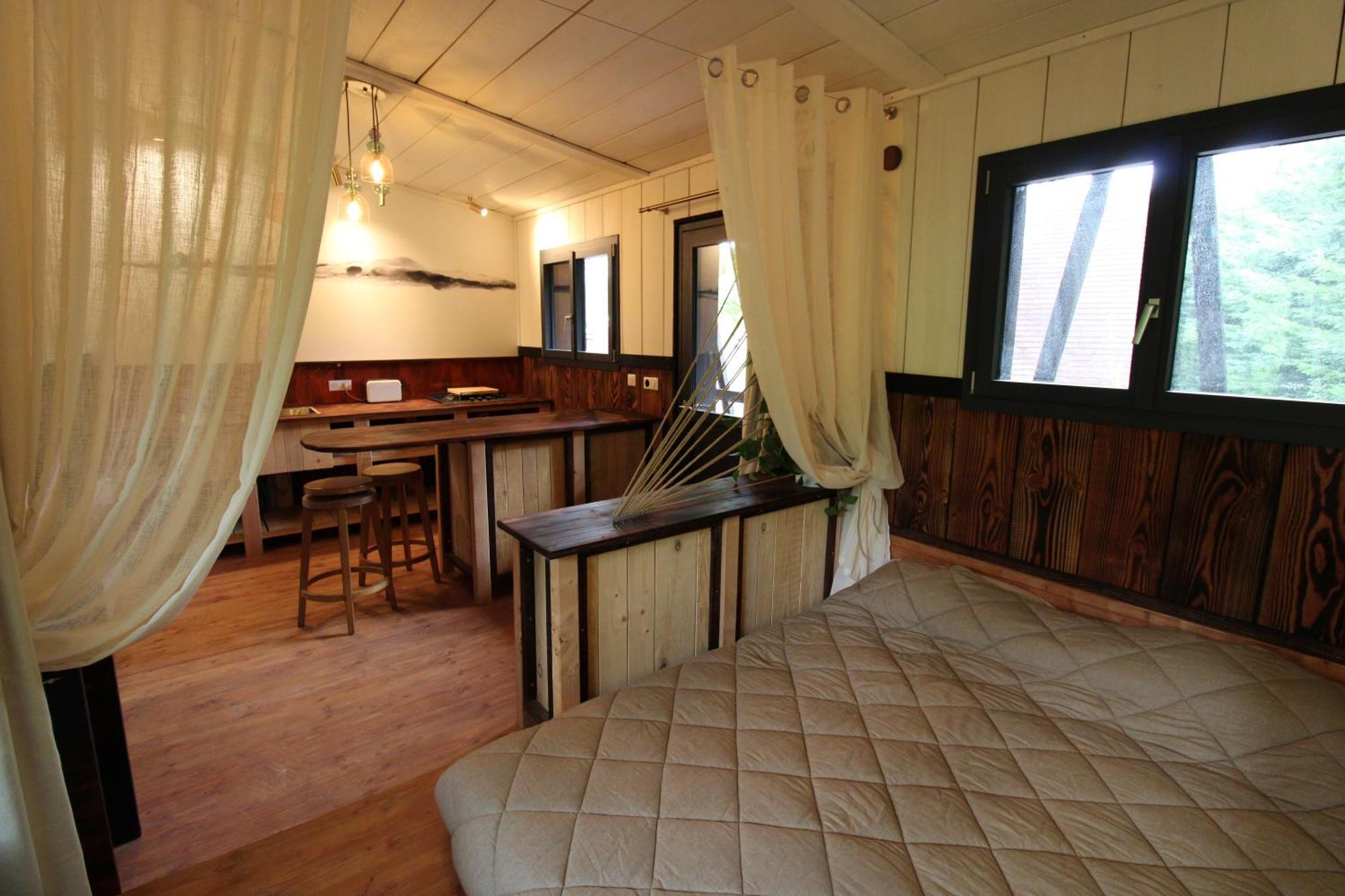 Habitat Createur - Hebergements Insolites Au Camping Municipal "Les Ecureuils" Recoubeau-Jansac Dış mekan fotoğraf